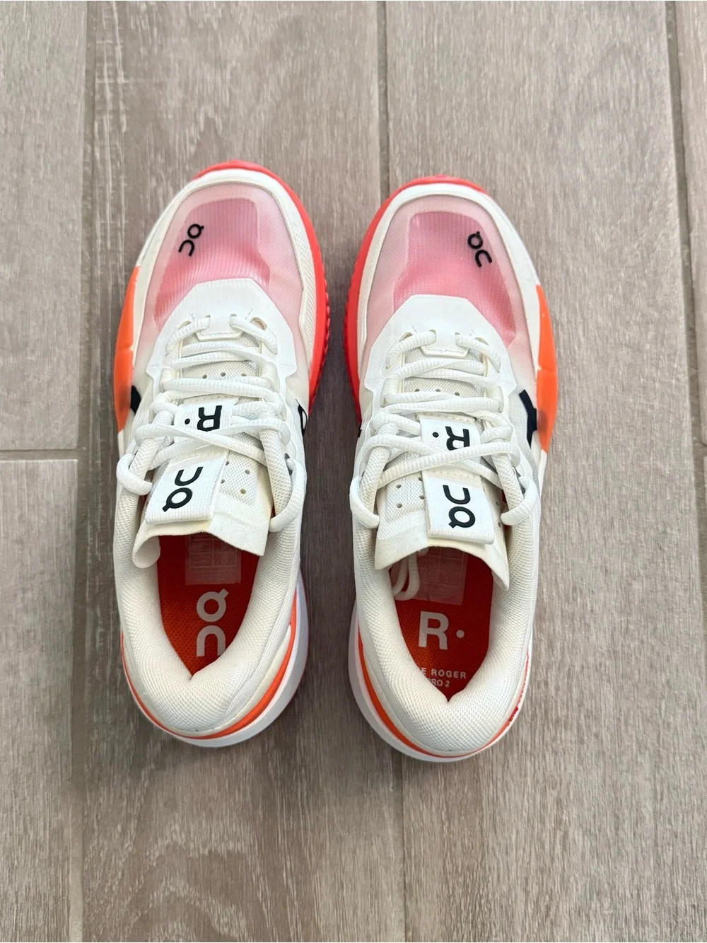 On the Roger Pro 2 Women's White Orange Women’s Size 7 Good Condition